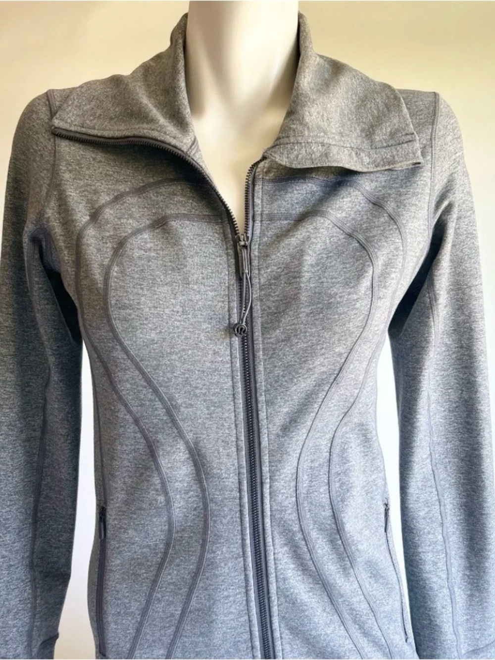 Lululemon Define Grey Full Zip Sport Jacket size 6.